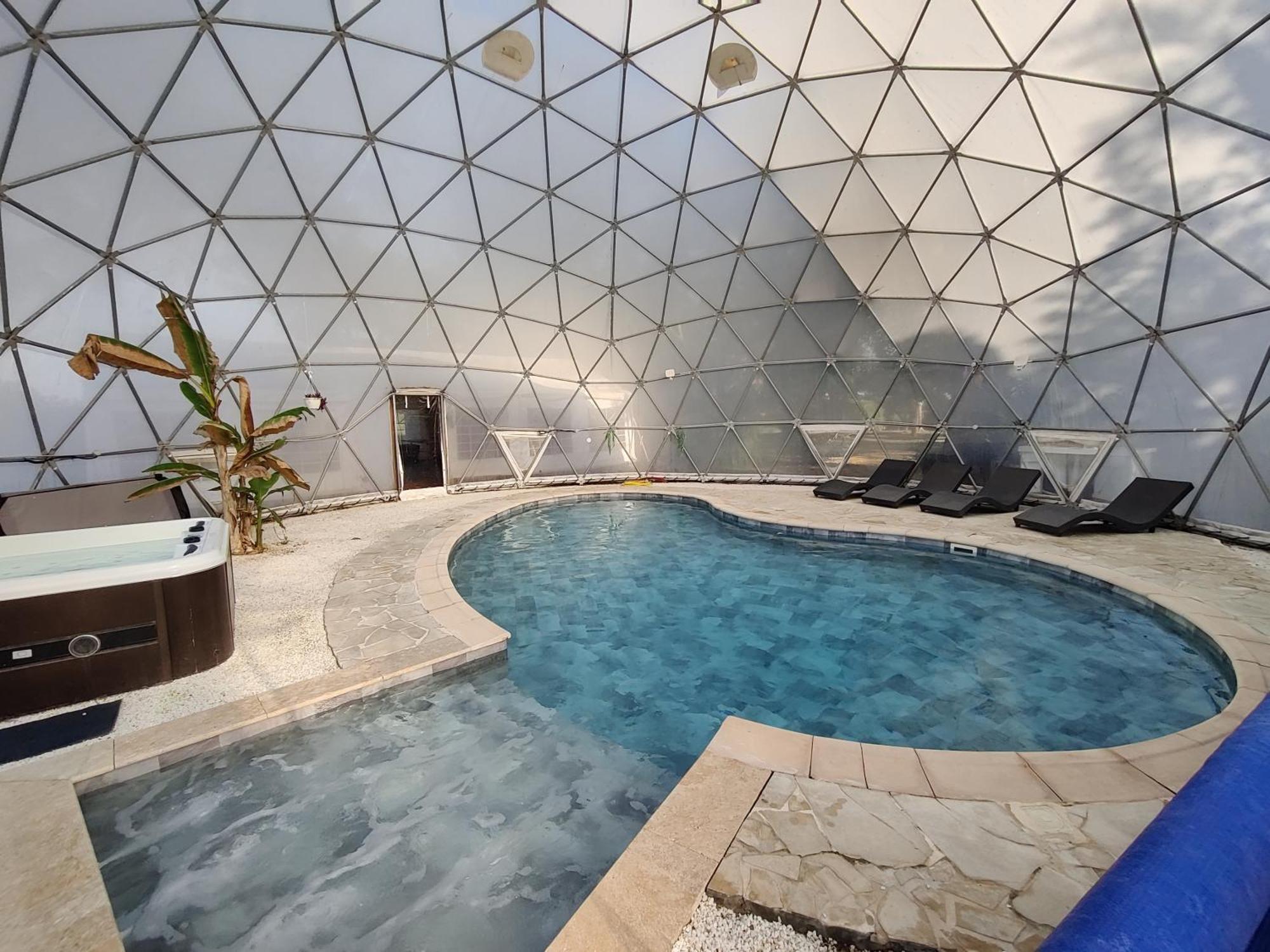 Mas Du Versadou, Dans Un Espace Naturel Protege, Piscine Couverte Chauffee Toute L'Annee, Spa Et Salle De Jeux Saint-Gilles  Exterior photo